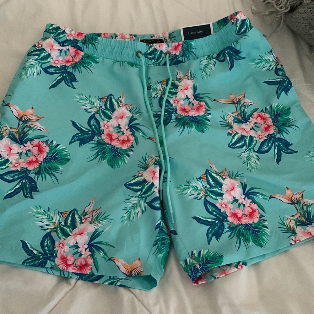 CLUB ROOM Men’s M Swim Trunks floral Hawaiian travel vacation resort cabana